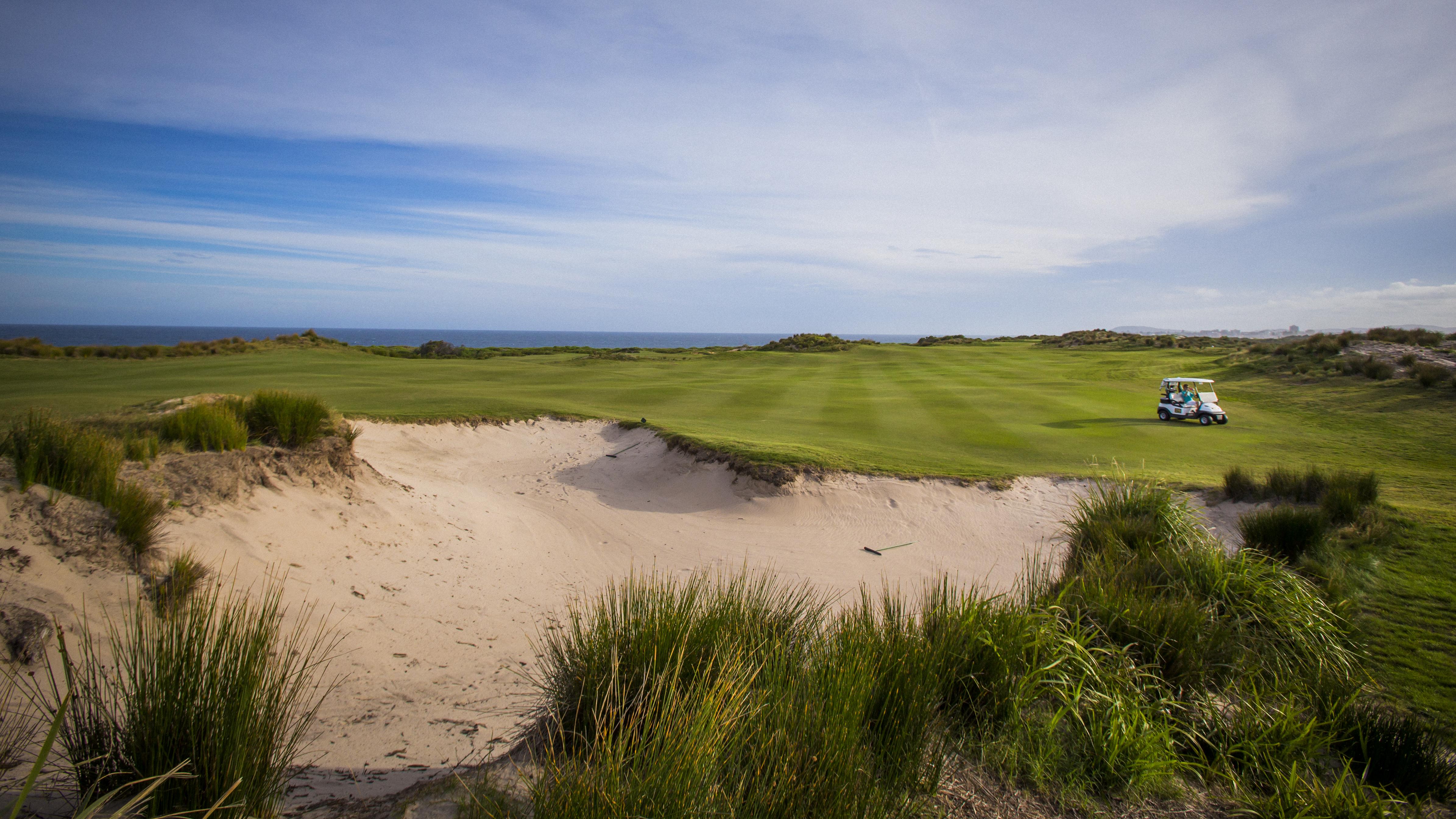 プルマン　マジェンタ　ショアーズ　リゾート ジ・エントランス エクステリア 写真 The 18th hole at the Old Head Golf Links