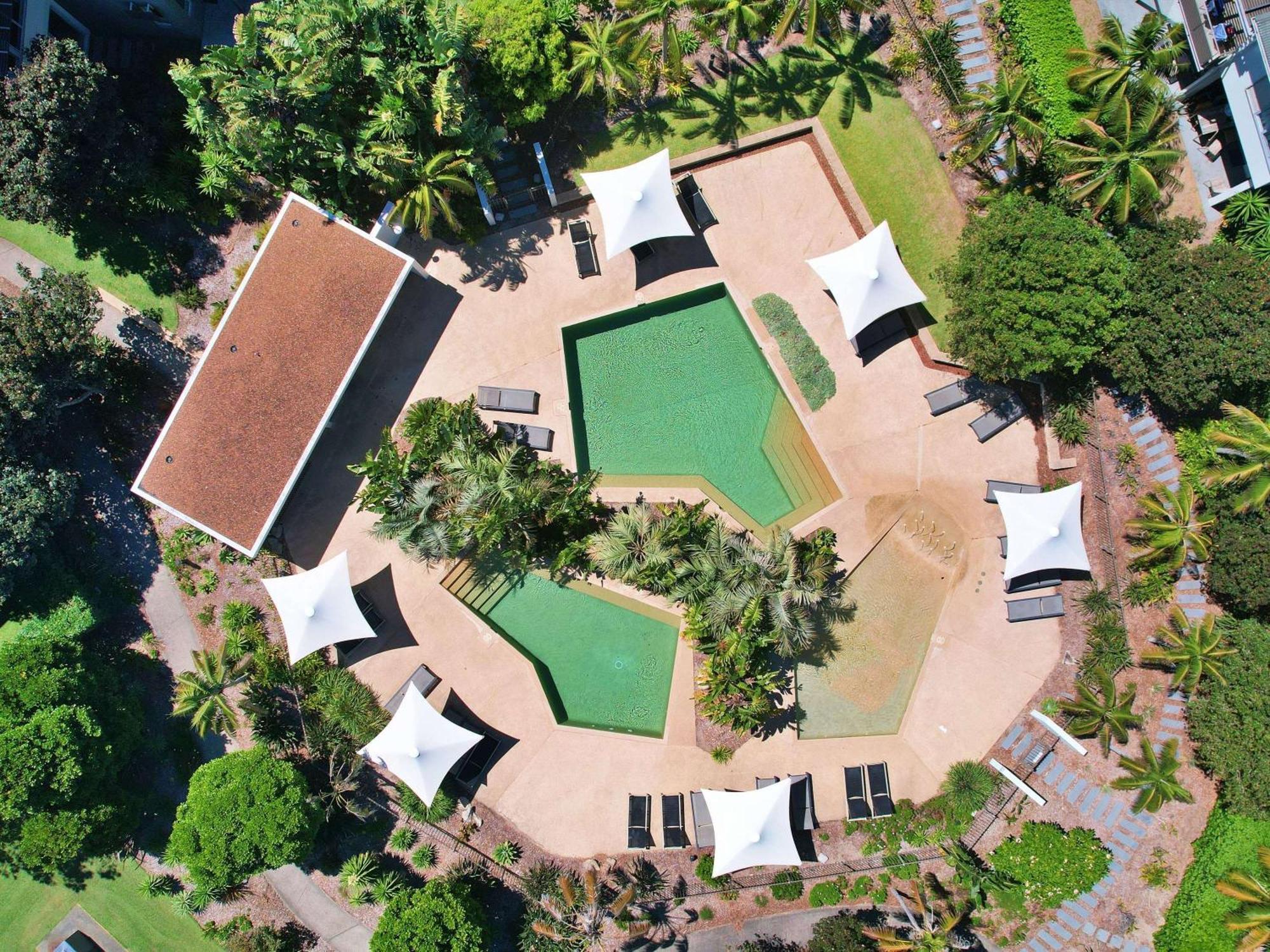 プルマン　マジェンタ　ショアーズ　リゾート ジ・エントランス エクステリア 写真 Aerial view of the resort